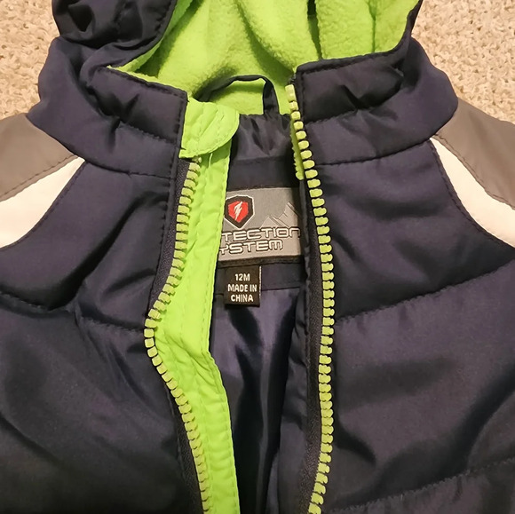 Baby size 12mos winter coat NWOT - Picture 2 of 3